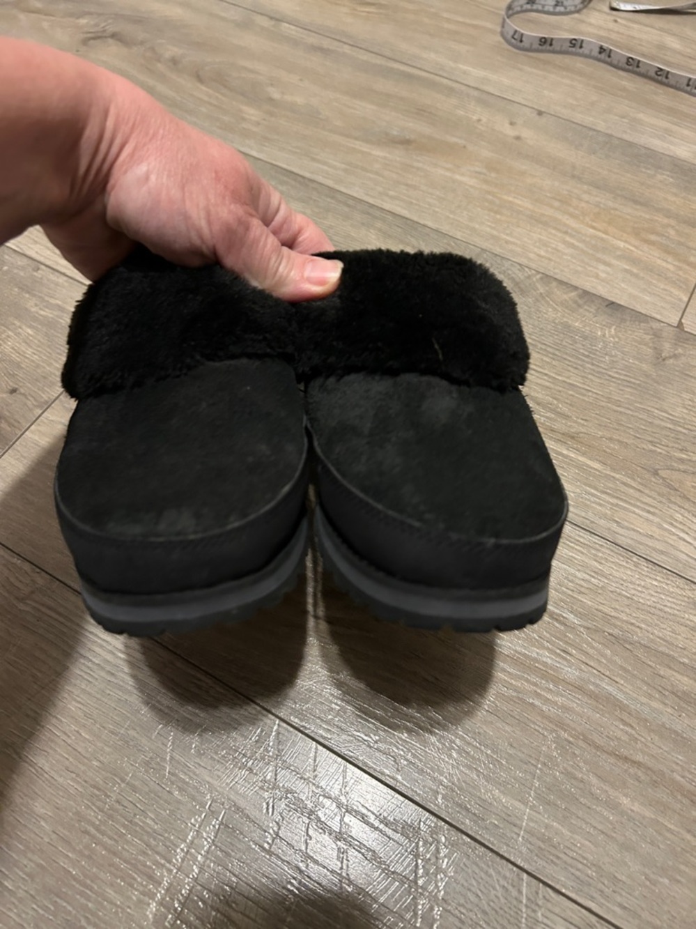Timberland Women's Black Fleece-Lined Winter Slip-Ons - Picture 4 of 14